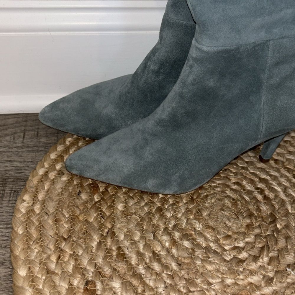 Vince Camuto Women's Sonbela  Suede Boot blue size 8.5 - Picture 4 of 9